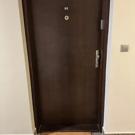 Cozy Apt - Parking & All Amenities Apartman *