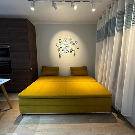 דירה Cozy Apt - Parking & All Amenities פראג